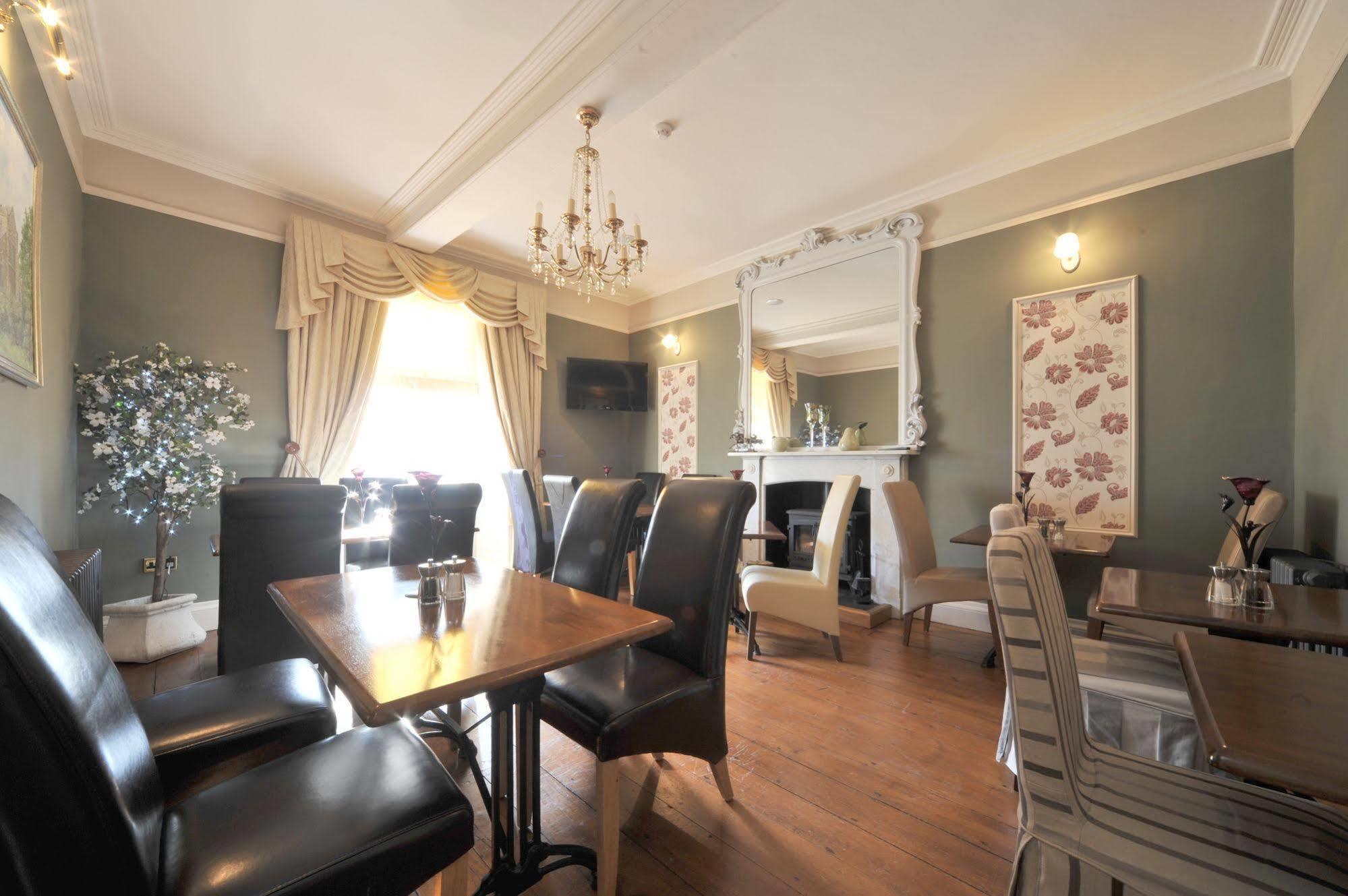 Priory Hotel Cartmel Eksteriør billede
